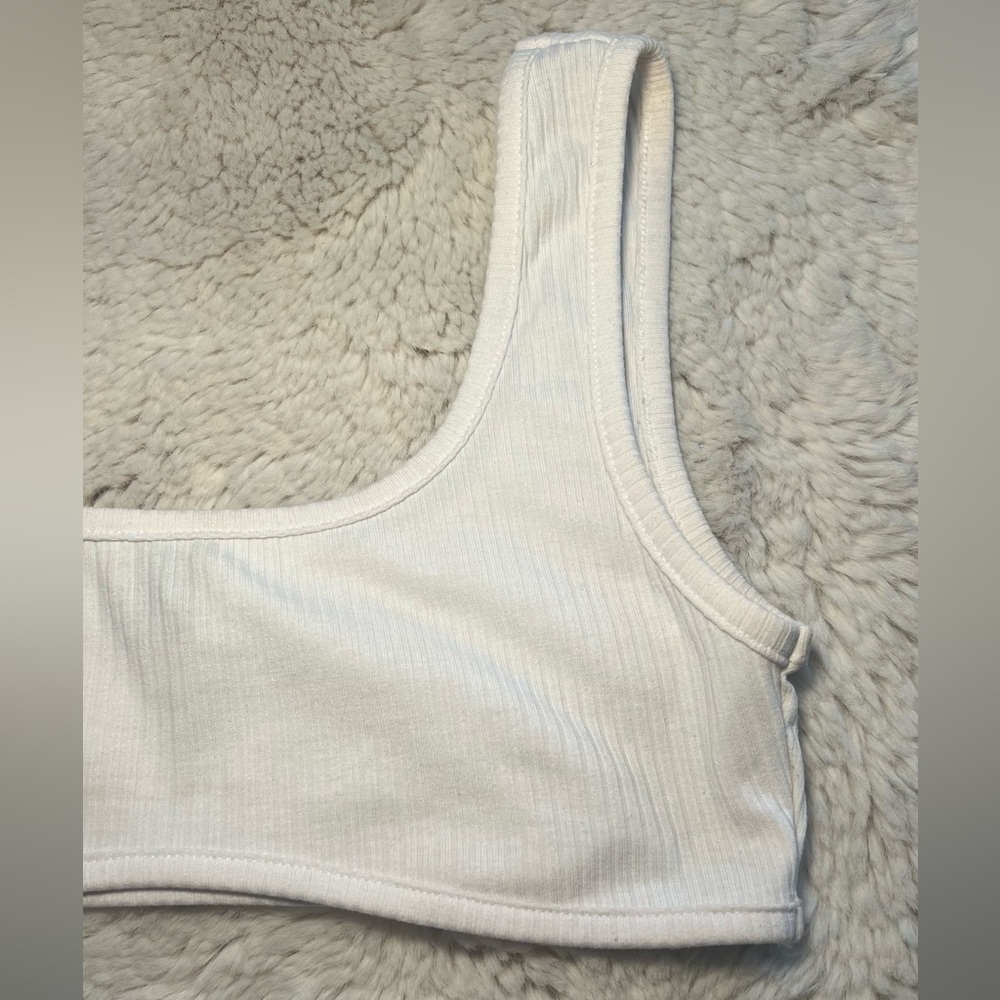 White Ribbed Cropped Top - Picture 2 of 3